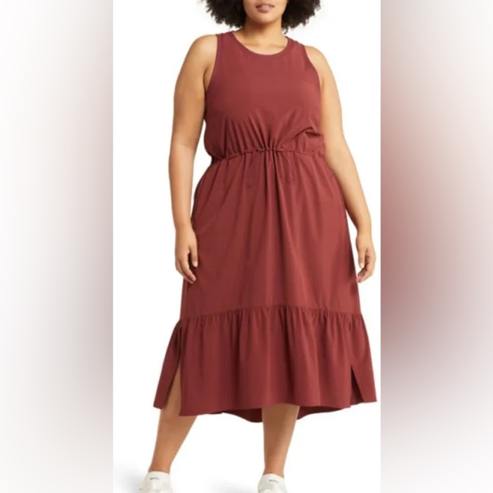 Zella Women's Maxi Dress in Deep Burgundy